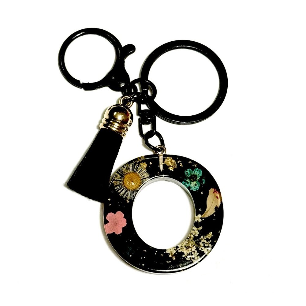 Black letter O Daisy Flower & Black Tassel Sparkle Purse Charm / Keychain.